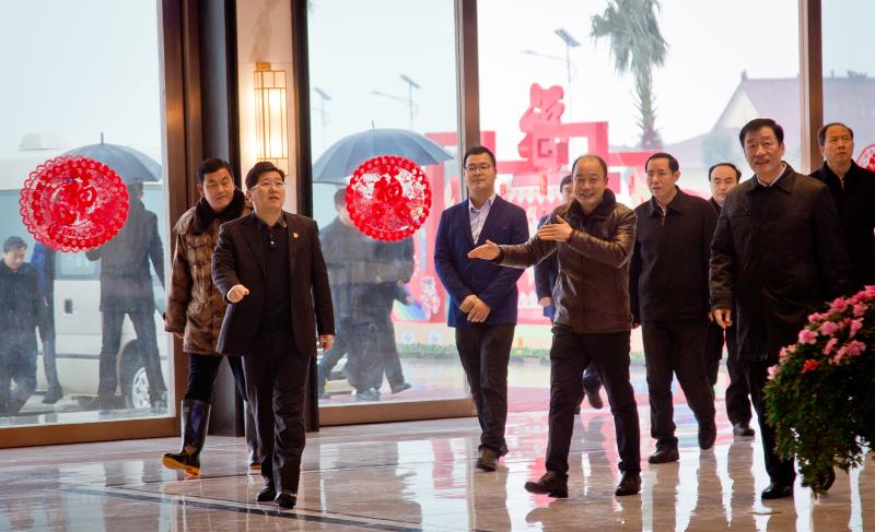 省委书记刘奇视察凯瑞生态园
